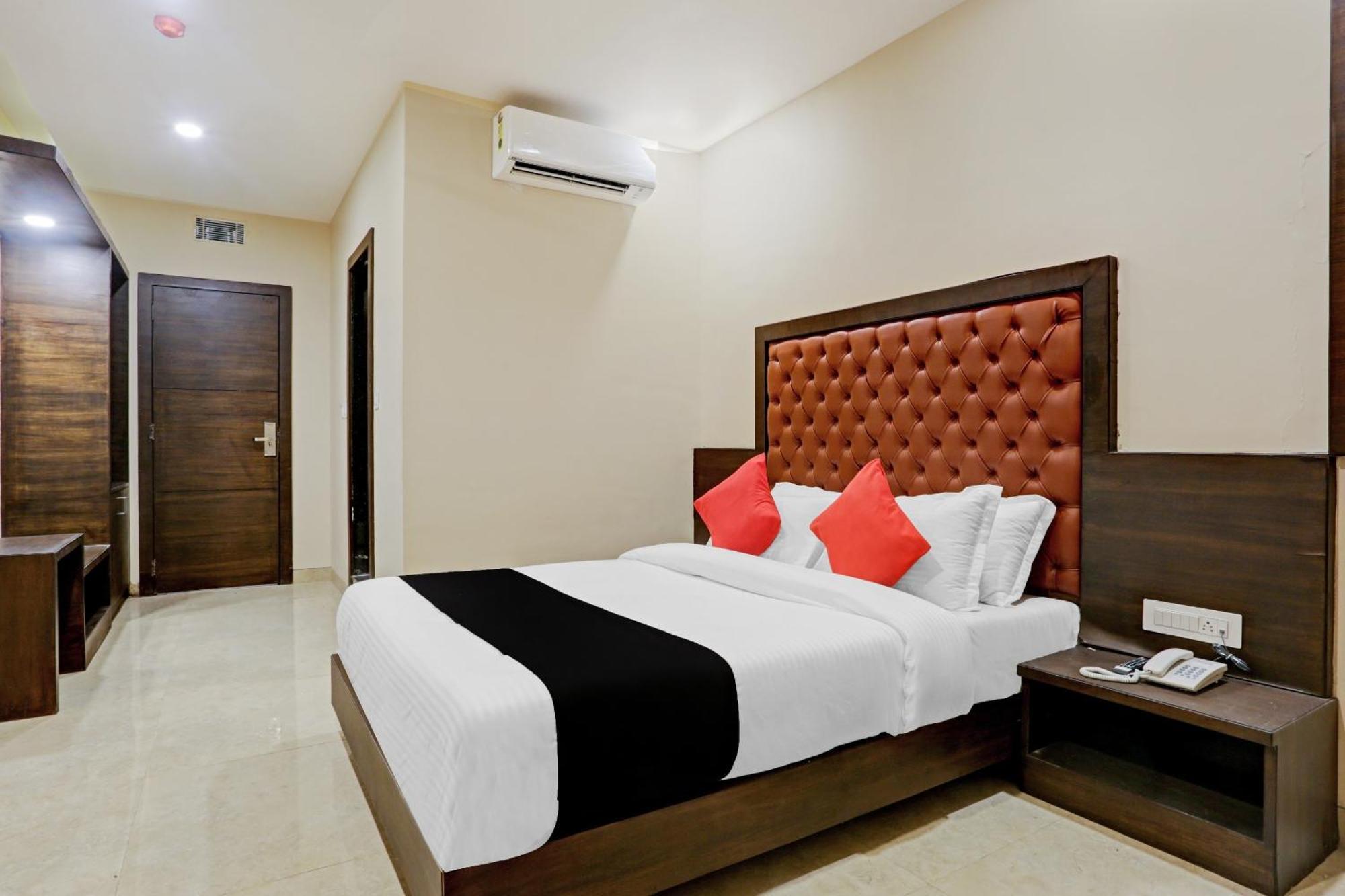 Capital O 80951 Hotel Vertigo Suite Bombay Esterno foto