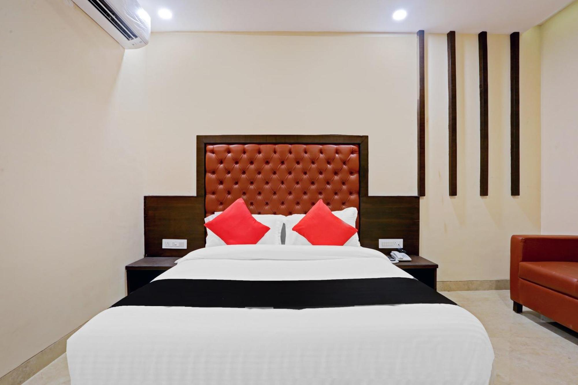 Capital O 80951 Hotel Vertigo Suite Bombay Esterno foto